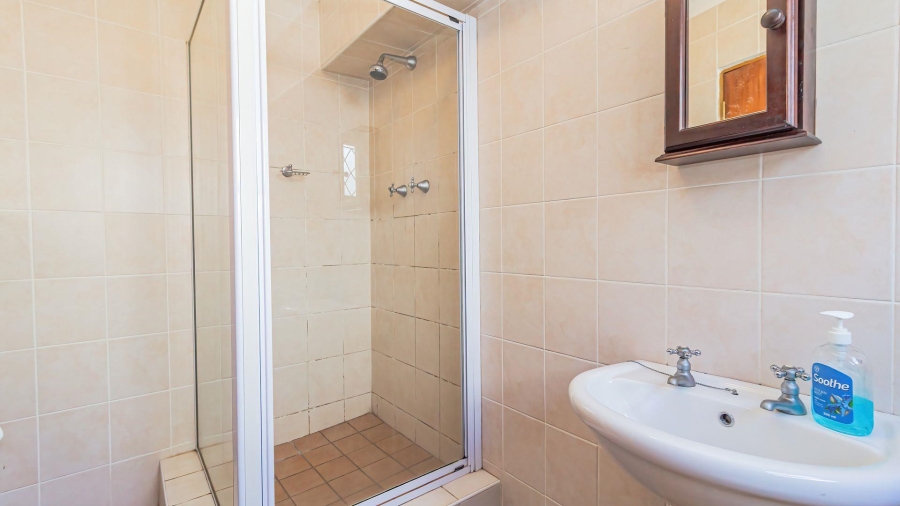 6 Bedroom Property for Sale in Tergniet Western Cape